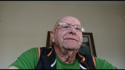 Abuelocontandouncuentoasuabuelo.jpg Abuelocontandouncuentoasuabuelo.jpg