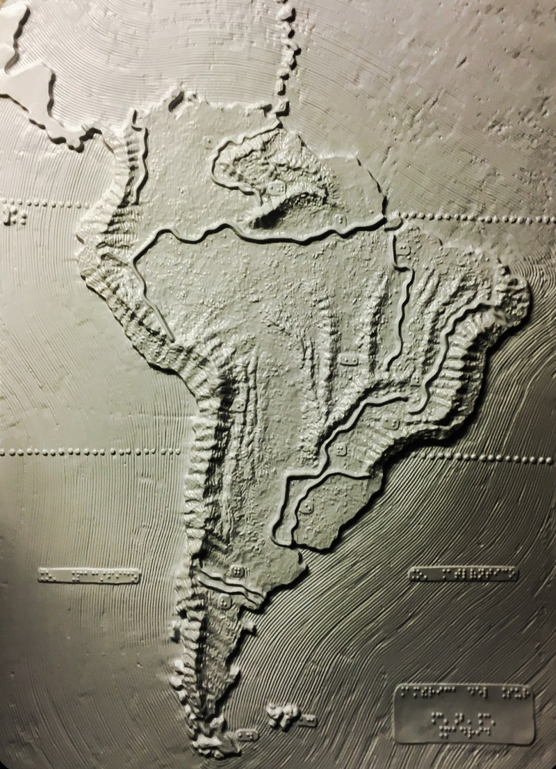 Imagen Mapa físico de América del Sur en relieve