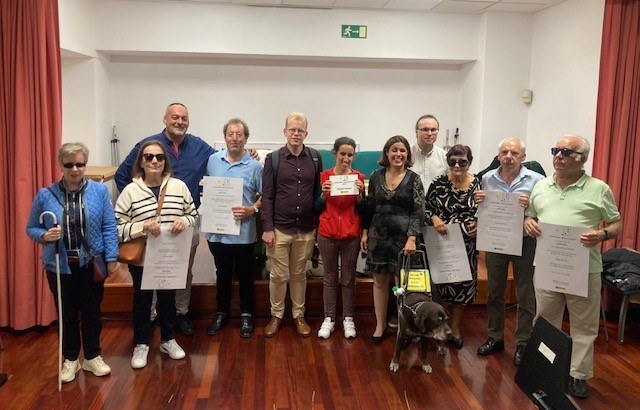 Entrega de diplomas Braille.Nova