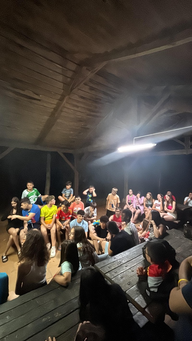 reu mesa noche