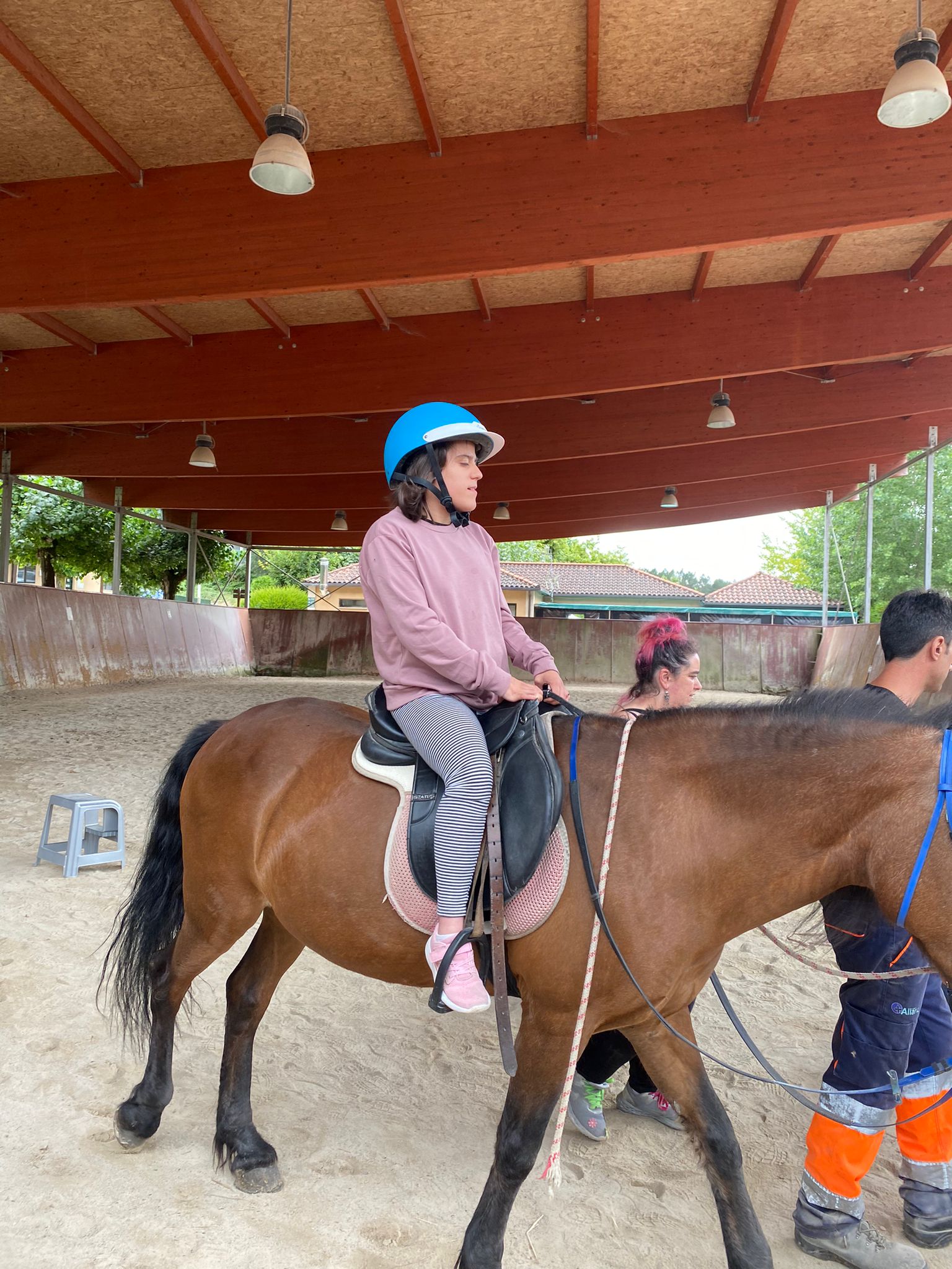 Participante durante el taller de equitación.