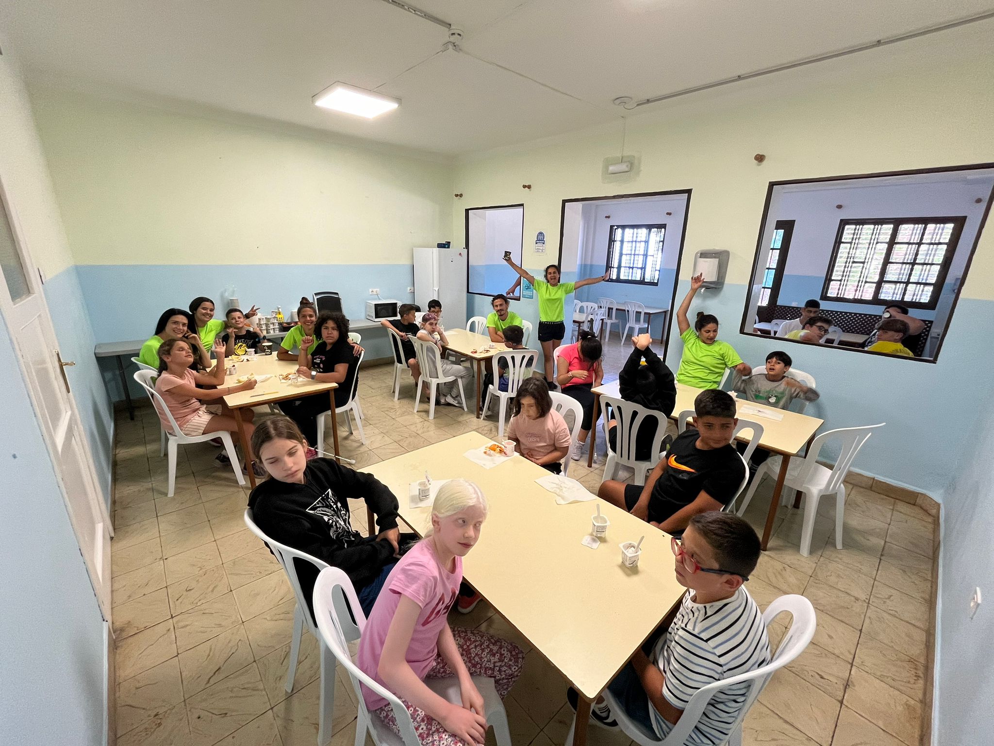 Participantes en el comedor