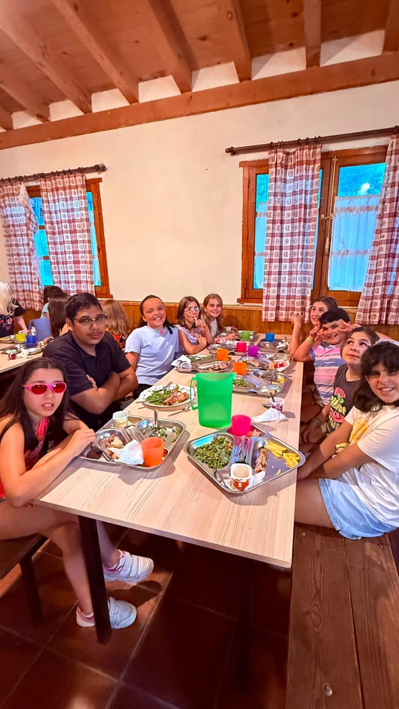 21.06 - Pequeños comedor.jpeg