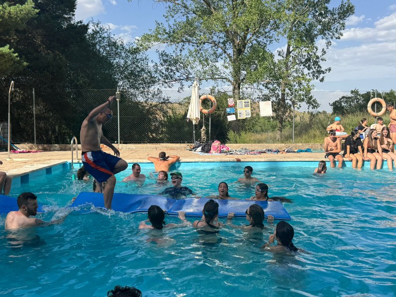 23.06 Juegos piscina.jpeg