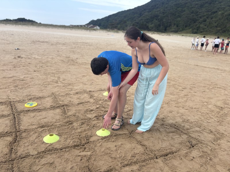 25.06 Tres en raya playa 2.jpeg