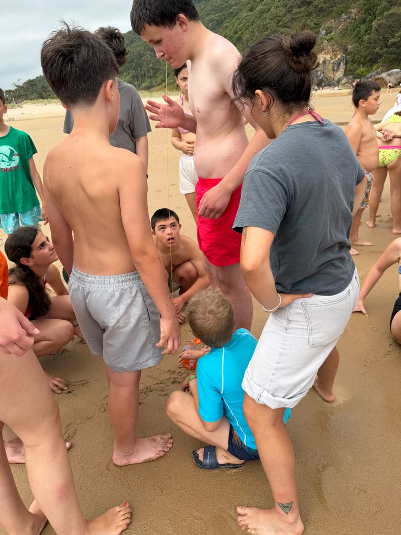 27.06-Gymkana playera encestar lápiz 1.jpeg