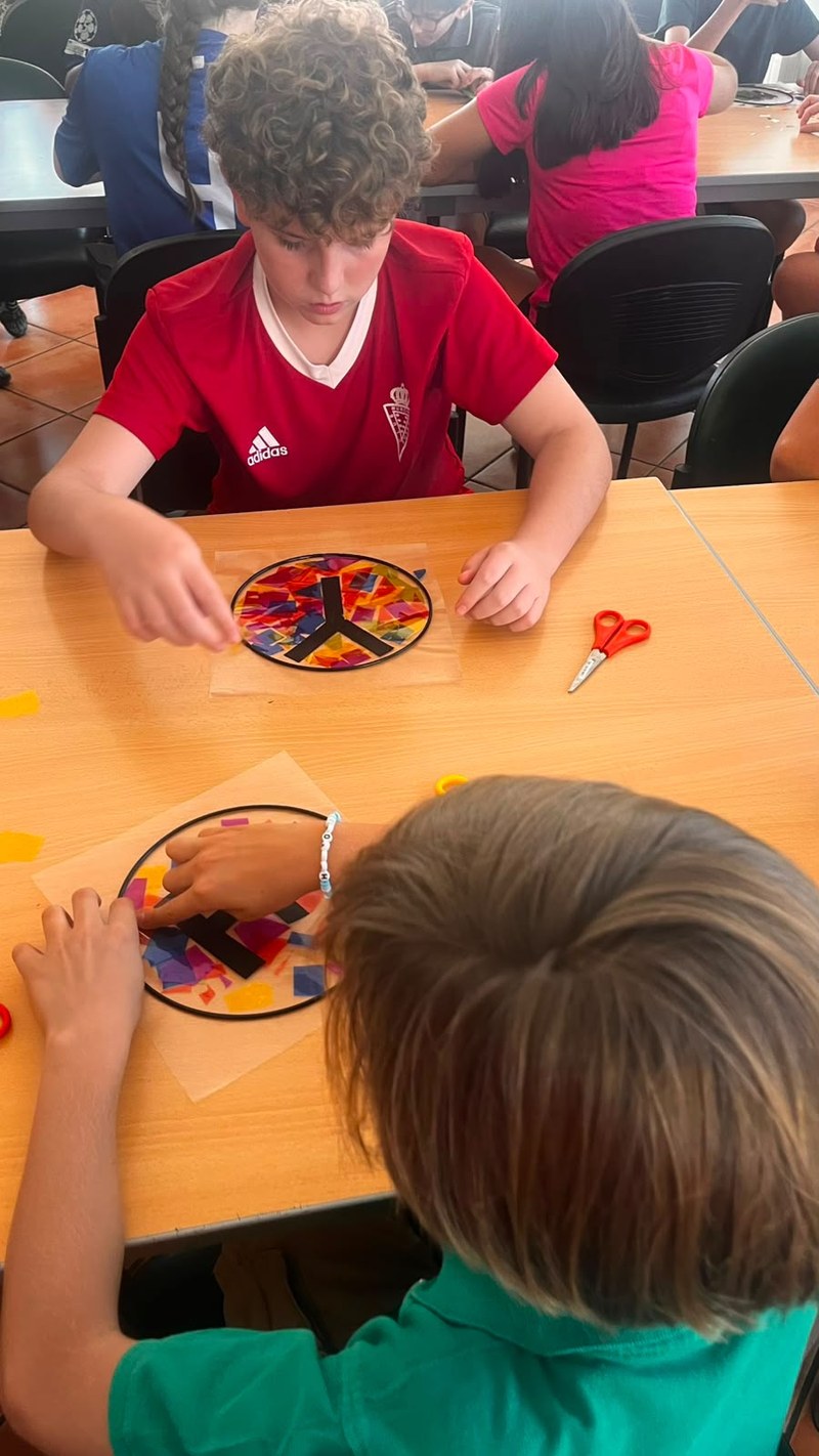 13.07.26 taller de vidrieras 2.jpg