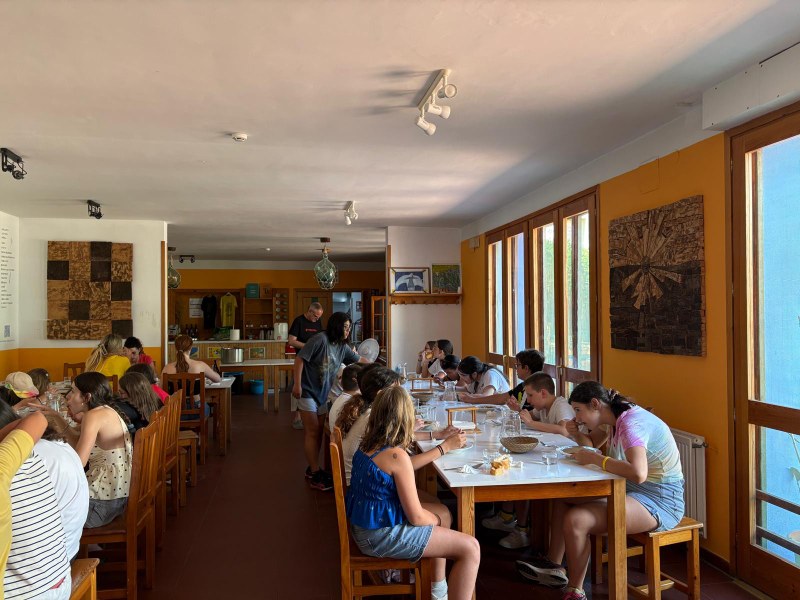 02.07- EN EL COMEDOR.jpg